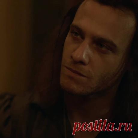 Керем Бюрсин