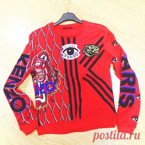 Трикотажный свитшот.