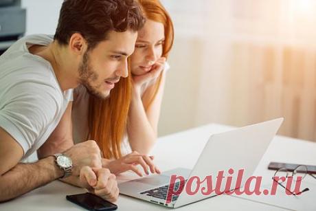 «Одноклассники» и СТС помогут пользователям примерить образ героя телеканала. Социальная сеть Одноклассники и телеканал СТС запускают совместный новогодний проект с использованием технологий deepfake. Задумку удалось реализовать благодаря собственным deepfake-технологиям, которые ОК запустили первыми из российских соцсетей. За четыре дня эффект перевоплощения пользователи опробовали 57 500 раз.