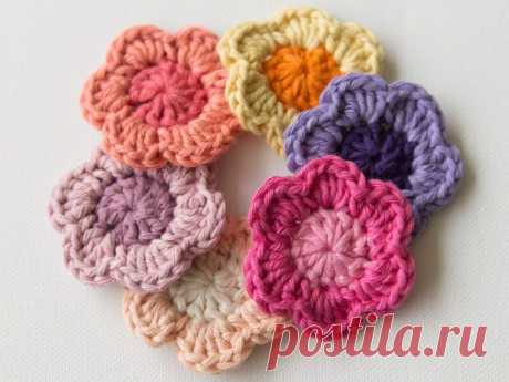 How to Make a Crochet Flower - Tuts+ Crafts &amp; DIY Tutorial