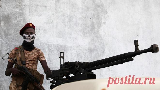 В Ираке прокомментировали бомбежки Йемена со стороны Запада. Запад совершил очередную глупость, начав удары по территории Йемена, заявил политсоветник премьер-министра Ирака Фади аш-Шаммари. Об этом пишет РИА Новости. Аш-Шаммари отметил, что западные страны своими действиями расширяют круг ...