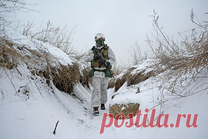 Российский политолог исключил возможность войны в Донбассе. Слухи о скорой войне в Донбассе, как и отъезд иностранных дипломатов из Украины, — лишь последствия медиа-истерии в западной прессе, призванной сопровождать переговоры и реальное разграничение сфер влияния между Россией и США. Об этом рассказал российский политолог Богдан Безпалько.