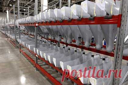 Канада ввела санкции против российских газовых проектов и танкеров