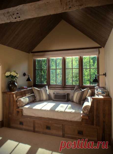 Woodland Cabin Enriches The Surroundings With Its Rustic Design
