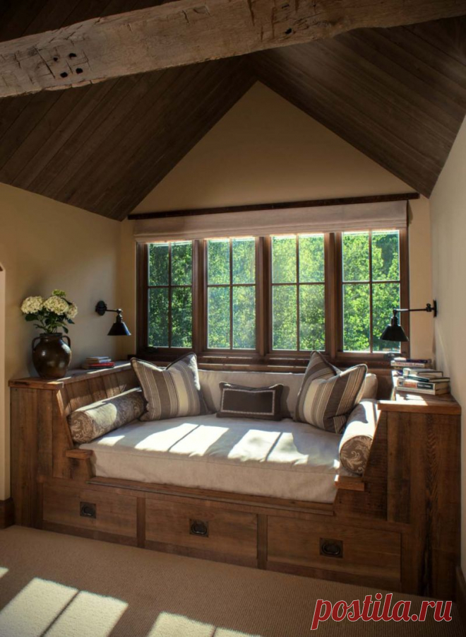 Woodland Cabin Enriches The Surroundings With Its Rustic Design