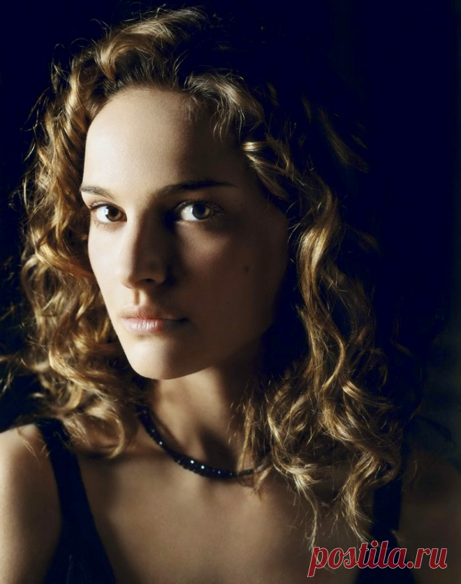 Натали Портман (Natalie Portman) в промо-фотосессии для фильма «V – значит вендетта» (V for Vendetta) (2005)