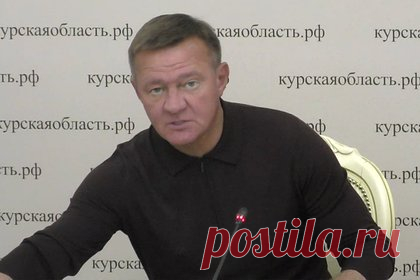 Народные дружины в российском приграничном регионе начали дежурить круглосуточно. С майских праздников народные дружины начали вести круглосуточное дежурство на критически важных объектах инфраструктуры в приграничных районах Курской области, сообщил губернатор Роман Старовойт на совещании регионального правительства. Патрулирование будет проходить в таком режиме на постоянной основе.