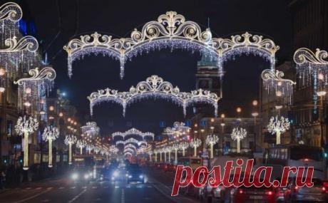 В Санкт-Петербурге включили праздничную иллюминацию. Невский проспект. Красота!