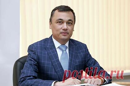 Казахстанский министр назвал исчерпанными обвинения в русофобии. Обвиняемый в русофобии новый министр информации и общественного развития Казахстана Аскар Умаров назвал претензии в свой адрес исчерпанными. «Обвинения и выводы на основе эмоциональных и некорректных перепалок в соцсетях более чем 10-летней давности понятны, но исчерпаны», — сказал он.