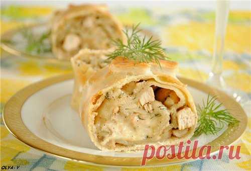 ШТРУДЕЛЬ С КУРИЦЕЙ, ГРИБАМИ И СЫРОМ
