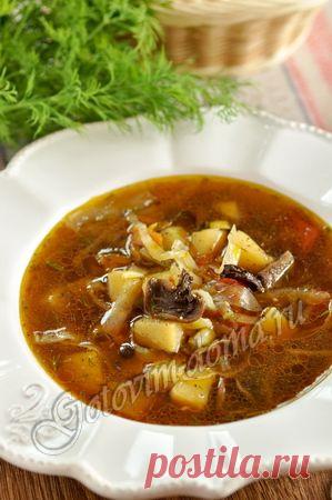 Рецепт: Суп с сушеными грибами и капустой