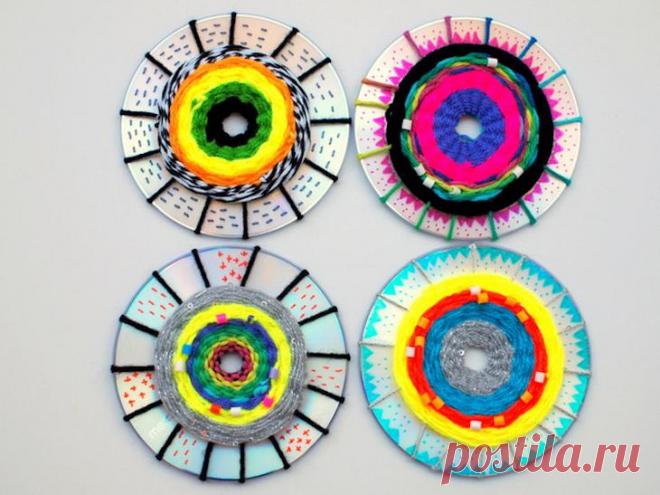 Поделки из СД-дисков своими руками, 7 идей Компакт-диски на 99% производят из прозрачного материала – поликарбоната. Именно поэтому их используют в различных целях. Например, из СД-дисков можно сделать полезные и интересные поделки для дома св...