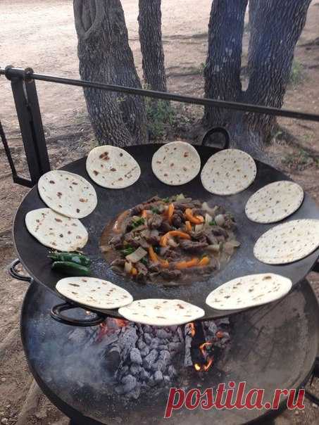 Уличная жаровня