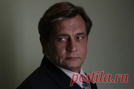 Александр Домогаров анонсировал возвращение на сцену после болезни. Российский актер Александр Домогаров сообщил, что на выходных вернется в театр Моссовета после болезни. Он пригласил подписчиков на спектакль« Ричард III» с его участием. Поклонники поддержали актера в комментариях к публикации и пожелали ему скорейшего выздоровления. 6 ноября артист сообщил, что заболел.