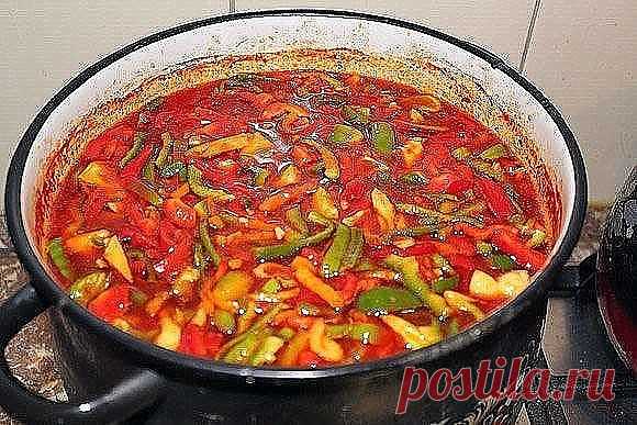 Семь рецептов САМОГО вкусного лечо, копилка проверенных рецептов! 

1 Лечо из болгарского перца 
2 Лечо «Семейное» 
3 Лечо с морковью 
4 Лечо на зиму из перца и фасоли 
5 Лечо 