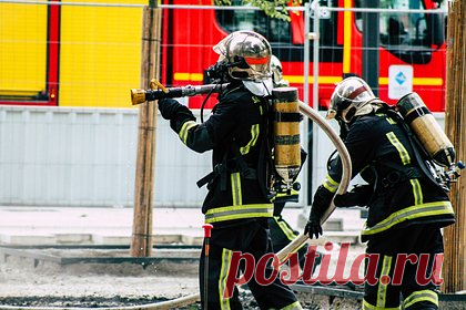 На французской АЭС произошел пожар. В ночь с пятницы на субботу на расположенной в центральной части Франции атомной электростанции «Шинон» произошел пожар. Сообщается, что возгорание произошло в третьем энергоблоке. Система пожаротушения сработала своевременно, опасности для населения и окружающей среды нет.