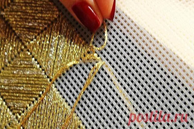 Красочные сумки, вышитые по пластиковой канве | Создавай сам | Яндекс Дзен