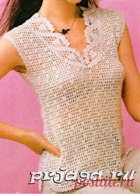 Вязаный топ с красивым воротом