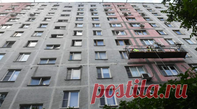 В Москве восстановили фасады многоквартирных домов разных стилей. В Москве восстановили три здания в рамках программы капремонта многоквартирных домов. Они выполнены в стилях неоклассики, эклектики и конструктивизма. Читать далее