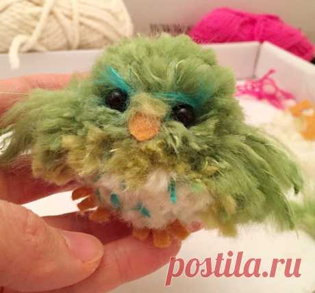 Rebecca Bender » Pom Pom Bird