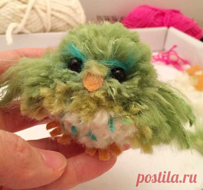 Rebecca Bender » Pom Pom Bird