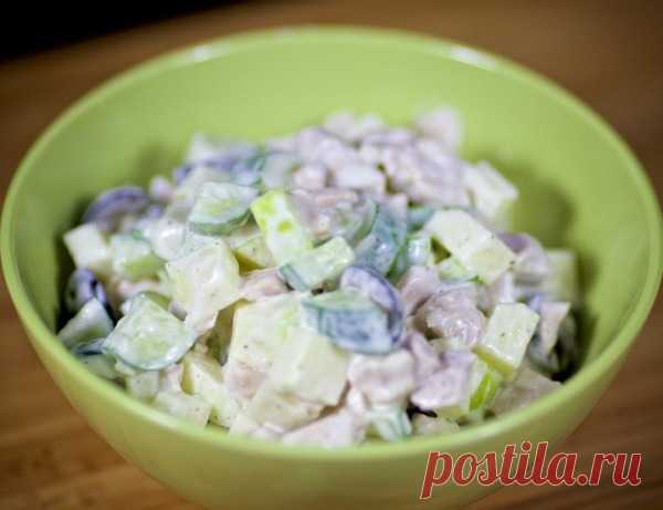 Салат с яблоком: пошаговый кулинарный рецепт