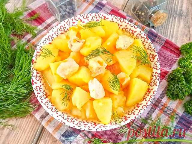 Куриные грудки тушеные с картошкой в мультиварке рецепт с фото пошагово - 1000.menu