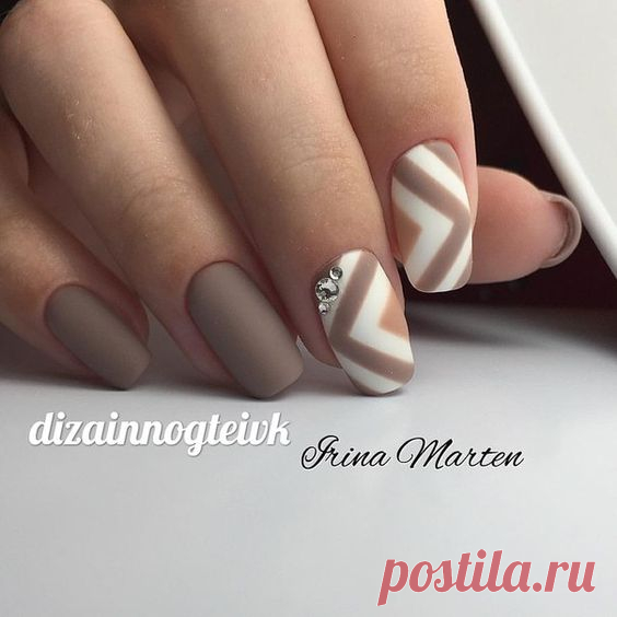 Скромно но со вкусом.Замечательные идеи минималистичного маникюра. Скромно но со вкусом.Замечательные идеи минималистичного маникюра.
