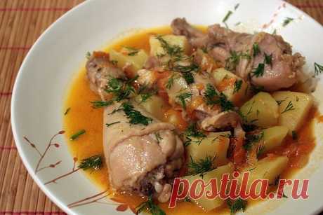 20 простых рецептов тушеной картошки с курицей