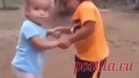 Ну прям красавчик !!!! ♥ Харизма зашкаливает !