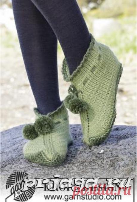 Вязание следков спицами с помпонами