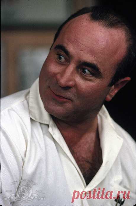 Боб Хоскинс, 26 октября, 1942
 • 29 апреля 2014