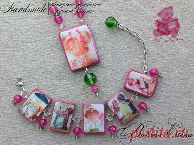 Браслет с подвеской из полимерной глины, покрыт эпоксидной смолой (эффект стекла).