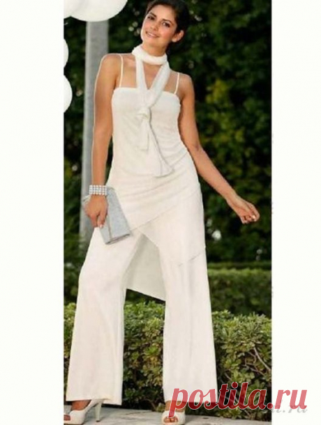 Летний брючный костюм