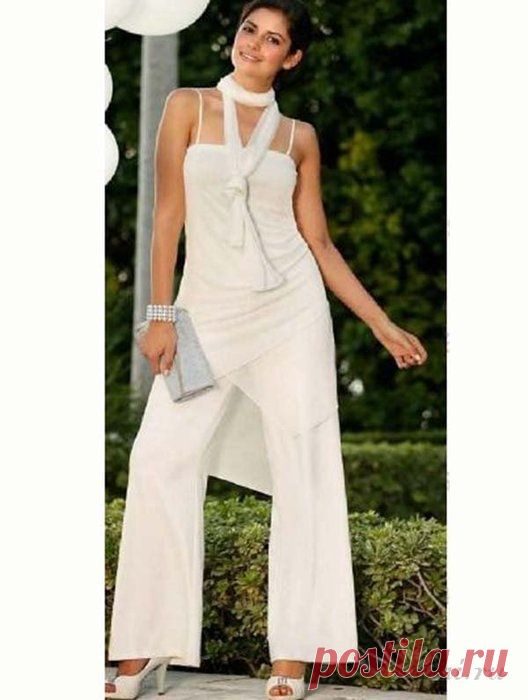 Летний брючный костюм