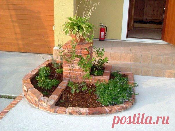 7 вещей, которые стоит держать в секрете Исследователь восточной культуры Вячеслав Рузов в своей статье обратился к опыту индийских мудрецов. Он рассуждает о том, что такое тайна и о чем на самом деле не стоит распространяться на публике. Первое, о чем не следует распространяться, — это свои далеко идущие планы. Помалкивайте до тех пор, пока эти планы не исполнятся. Любые наши идеи не только не идеальны, в них огромное количество слабых мест, по которым стоит лишь ударить — и все может…