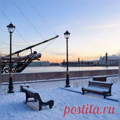 Pin page