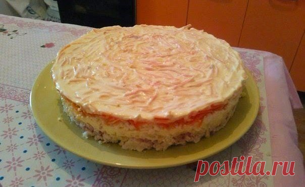 Обалденный салат с корейской морковкой — очень вкусно 

Объедение!




Ингредиенты:
Куриные голени — 3 шт.Яйца — 3 шт.Картофель средний — 2 шт.Корейская морковь — 300 гр.Лук — 2 шт.Майонез — 1 большая упаковка.
Приготовление:
Отвариваем картофель в мунди…