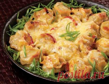 Пельмени в горшочках с сыром