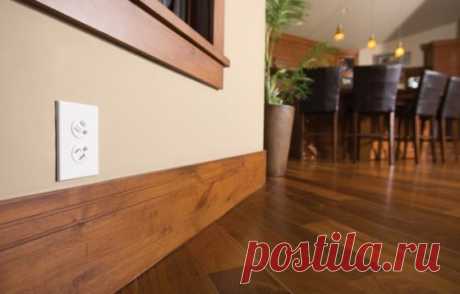 Если вы не любите распутывать провода и удлинители многочисленной техники, то необходимо серьезно подойти к размещению розеток в доме. Сколько их нужно в каждом конкретном помещении и где лучше размещать