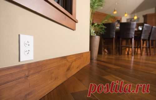 Если вы не любите распутывать провода и удлинители многочисленной техники, то необходимо серьезно подойти к размещению розеток в доме. Сколько их нужно в каждом конкретном помещении и где лучше размещать