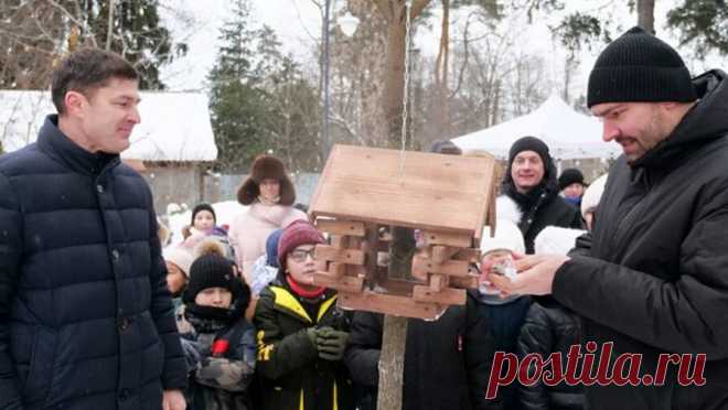 В парках Москвы заметили краснокнижных птиц. В парках "Останкино" и "Северное Бутово" в Москве были обнаружены редкие птицы — серая цапля, камышница и мандаринка, внесенные в Красную книгу, сообщает официальный сайт мэра города. Согласно информации, серые ...