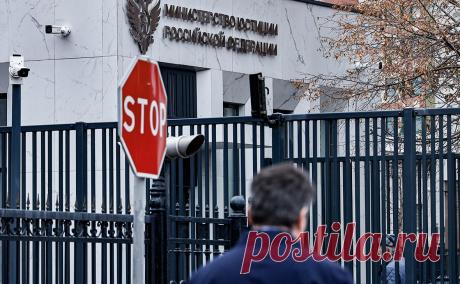 В России признали нежелательной британскую правозащитную организацию. Article 19 — правозащитная организация, которая была основана в Британии более 30 лет назад и занимается содействием свободе распространения информации. Нежелательными также признаны DOXA и Russian Electon Monitor