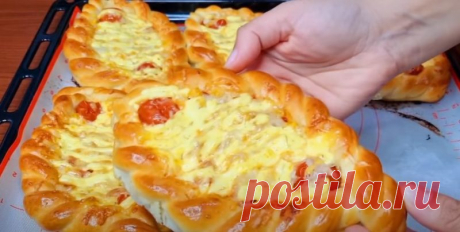 Кондитер из кофейни поделился рецептом: такого еще не было. Лодочки из мягкого теста с хрустящей корочкой