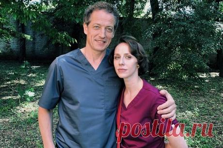 Дмитрий Фрид и Дарья Семенова за кадром съемок детективного сериала "Анатомия убийства 2", 2019.