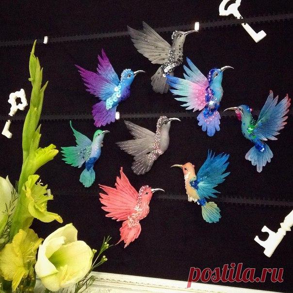 Workshop in my @lace_ru studio 
Я хотела снять всё: и прекрасные работы учениц, и букет, и багет и всю @lace_ru студию, но предпочтение отдала конечно птицам  #ff_mklass