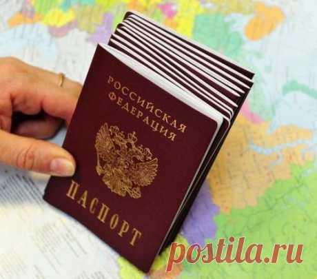 10 знаменитостей, получивших или желающих получить российское гражданство