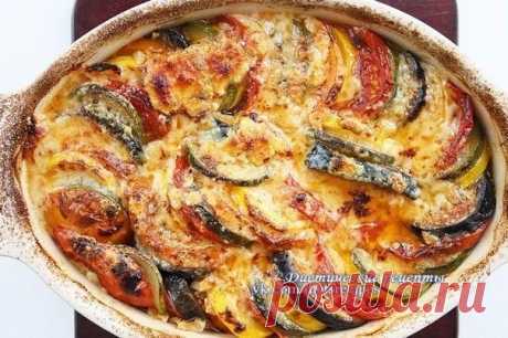 Вкуснейшая мусака по-болгарски! 
🔸на 100грамм - 54.16 ккал🔸Б/Ж/У - 2.76/1.89/6.62🔸

Ингредиенты:
Баклажаны – 3 шт (средние)
Картошка – 3 шт
Перец болгарский – 2 шт
Помидоры – 4 шт
Чеснок – 2-3 зубчика
Масло оливковое для жарки
Сыр – 50 гр
Яйца – 2 шт
Соль
За рецепт спасибо группе Диетические рецепты

Приготовление:
Баклажаны моем, срезаем хвостик, нарезаем на кружочки и обжариваем на оливковом масле. Складываем их горкой. Зажаривать баклажаны надо не сильно, чтобы они б...