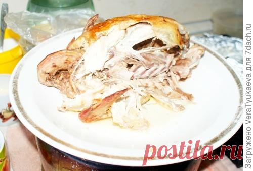 Все, что требуется: курица, фольга, духовка.