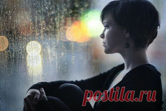 Alla Kravtsova - Хочу назад у дитинство. Хочу, щоб мама пожаліла, притиснула до себе і сказала: "Не плач, доню, все буде добре... Все пройде..."